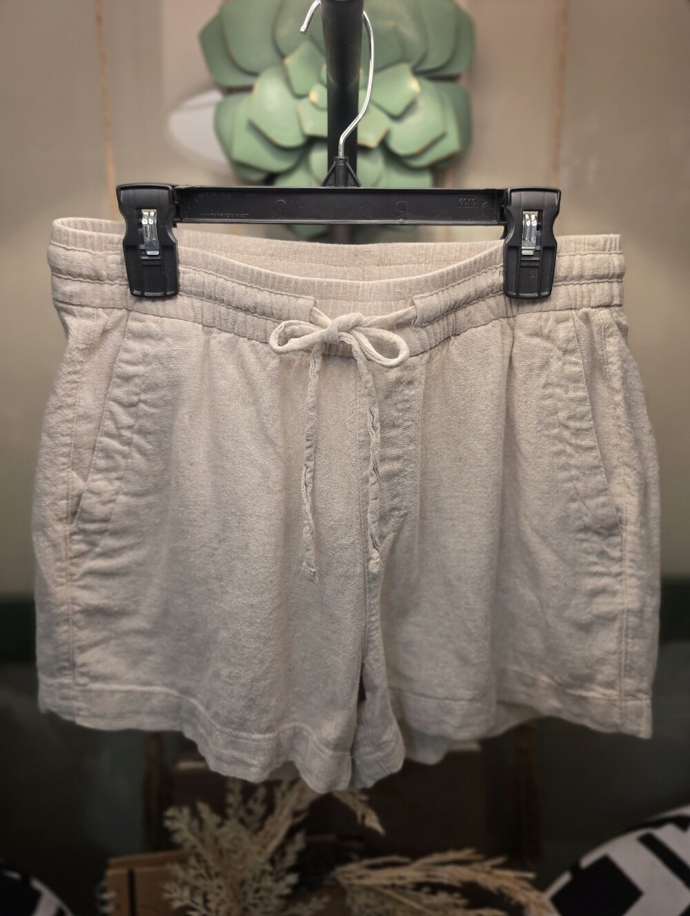 Old Navy Cream Drawstring Casual Lounge Linen Bkend Shorts
